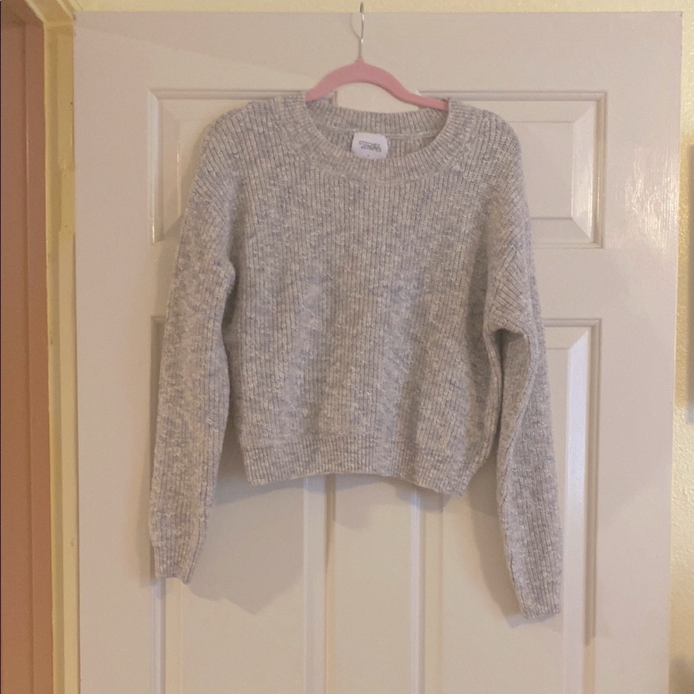 NWOT Stitches +  Stripes Gray Crew Neck Sweater Soft Knit, Size M